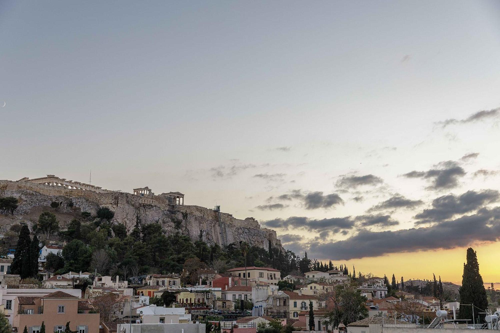 Master Plaka Apartment Атина Екстериор снимка